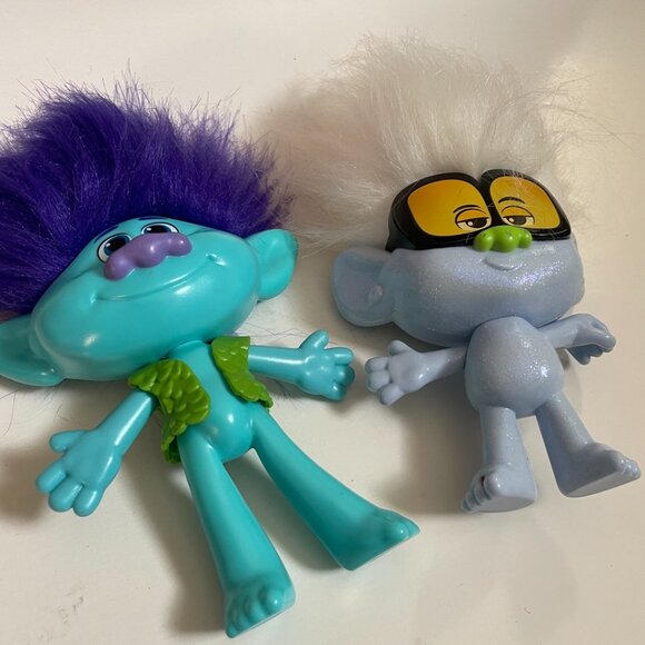 2 DreamWorks Trolls Dolls - Picture 2 of 9